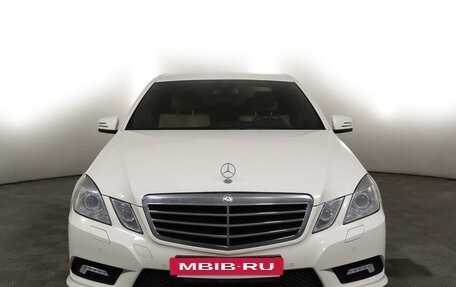Mercedes-Benz E-Класс, 2010 год, 1 779 000 рублей, 2 фотография
