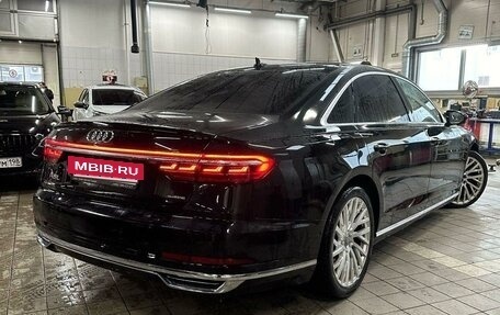Audi A8, 2018 год, 5 100 000 рублей, 5 фотография