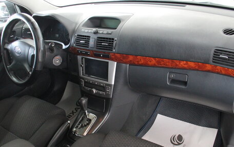 Toyota Avensis III рестайлинг, 2004 год, 1 049 000 рублей, 10 фотография