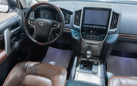 Toyota Land Cruiser 200, 2016 год, 6 279 000 рублей, 9 фотография
