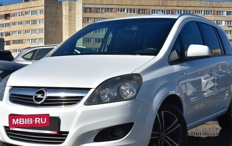 Opel Zafira B, 2014 год, 989 000 рублей, 3 фотография