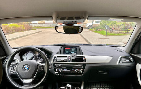BMW 1 серия, 2018 год, 2 100 000 рублей, 21 фотография