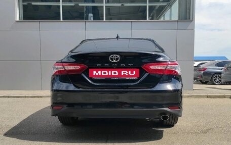 Toyota Camry, 2019 год, 3 390 000 рублей, 5 фотография