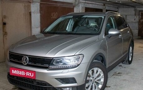 Volkswagen Tiguan II, 2018 год, 2 990 000 рублей, 3 фотография