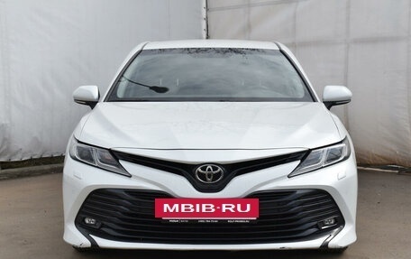 Toyota Camry, 2021 год, 3 238 000 рублей, 2 фотография