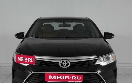 Toyota Camry, 2016 год, 1 745 000 рублей, 2 фотография