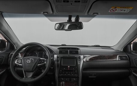 Toyota Camry, 2015 год, 1 695 000 рублей, 8 фотография