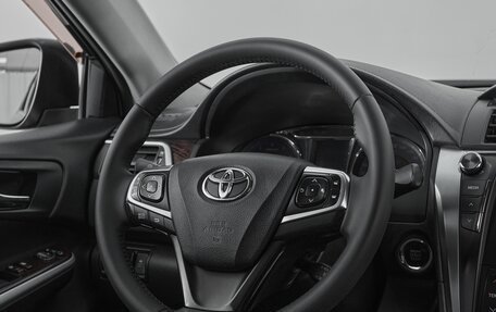 Toyota Camry, 2015 год, 1 695 000 рублей, 10 фотография