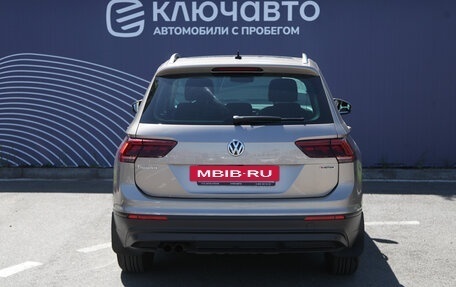 Volkswagen Tiguan II, 2018 год, 2 750 000 рублей, 4 фотография