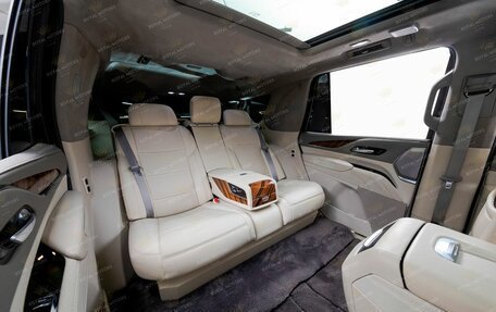 Cadillac Escalade V, 2021 год, 17 800 000 рублей, 15 фотография