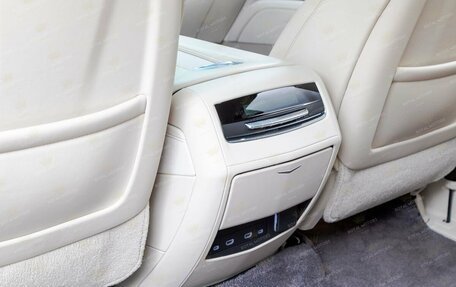Cadillac Escalade V, 2021 год, 17 800 000 рублей, 18 фотография