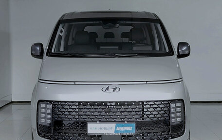 Hyundai Staria, 2023 год, 6 849 000 рублей, 2 фотография