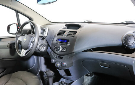 Chevrolet Spark III, 2013 год, 895 000 рублей, 9 фотография