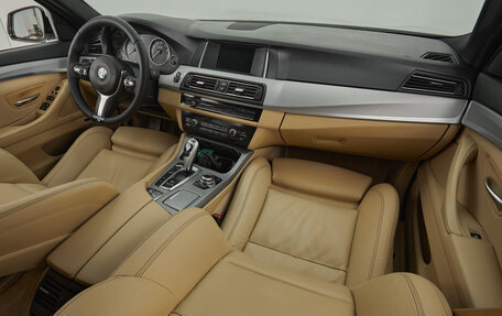 BMW 5 серия, 2013 год, 1 825 000 рублей, 9 фотография