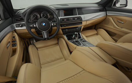 BMW 5 серия, 2013 год, 1 825 000 рублей, 7 фотография