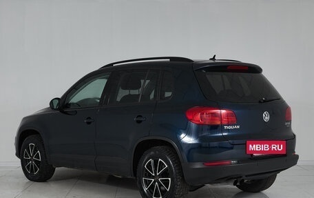 Volkswagen Tiguan I, 2011 год, 1 043 000 рублей, 4 фотография