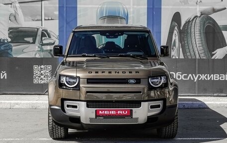 Land Rover Defender II, 2021 год, 7 349 000 рублей, 3 фотография