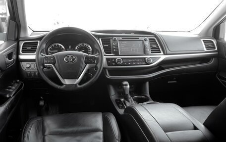 Toyota Highlander III, 2014 год, 3 249 000 рублей, 6 фотография