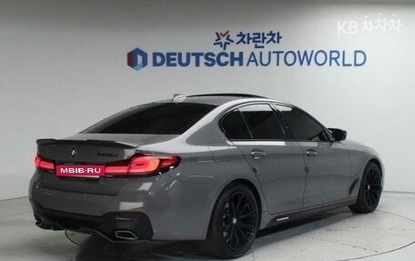 BMW 5 серия, 2021 год, 3 285 000 рублей, 2 фотография