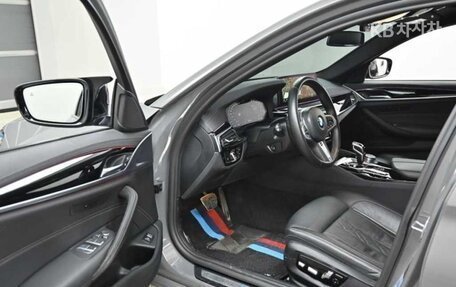 BMW 5 серия, 2021 год, 3 285 000 рублей, 10 фотография