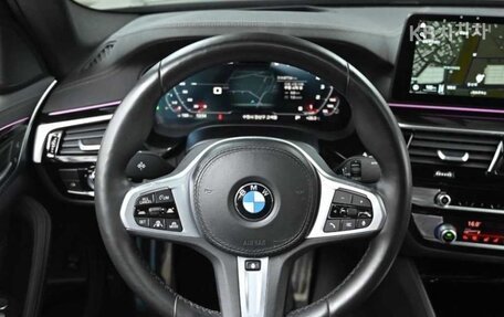 BMW 5 серия, 2021 год, 3 285 000 рублей, 12 фотография