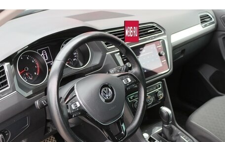 Volkswagen Tiguan II, 2019 год, 2 392 000 рублей, 9 фотография