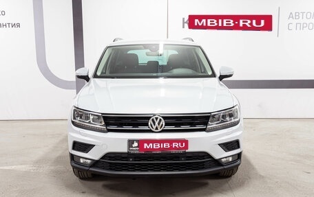 Volkswagen Tiguan II, 2018 год, 2 350 000 рублей, 2 фотография