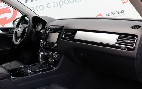 Volkswagen Touareg III, 2012 год, 2 829 000 рублей, 10 фотография
