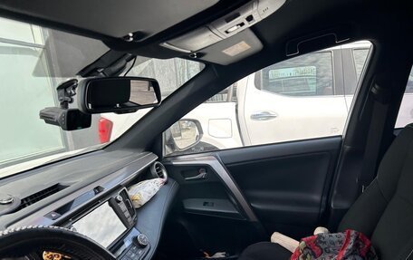 Toyota RAV4, 2019 год, 3 100 000 рублей, 4 фотография