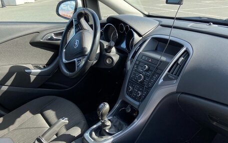 Opel Astra J, 2014 год, 1 250 000 рублей, 32 фотография