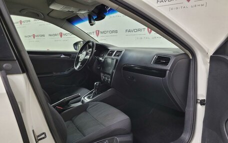 Volkswagen Jetta VI, 2012 год, 990 000 рублей, 14 фотография
