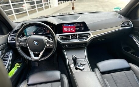 BMW 3 серия, 2019 год, 3 720 000 рублей, 15 фотография