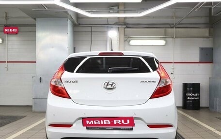 Hyundai Solaris II рестайлинг, 2015 год, 1 150 000 рублей, 4 фотография
