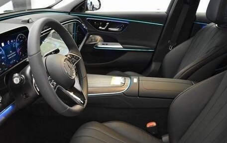 Mercedes-Benz E-Класс, 2024 год, 9 700 000 рублей, 28 фотография