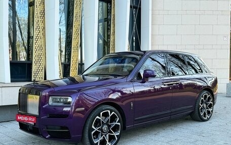 Rolls-Royce Cullinan, 2018 год, 37 900 000 рублей, 3 фотография