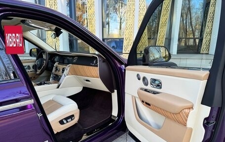 Rolls-Royce Cullinan, 2018 год, 37 900 000 рублей, 27 фотография