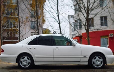 Mercedes-Benz E-Класс, 2001 год, 750 000 рублей, 3 фотография