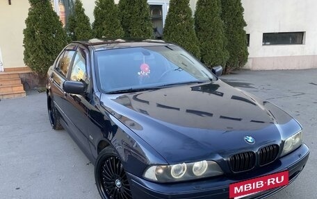 BMW 5 серия, 2001 год, 620 000 рублей, 3 фотография