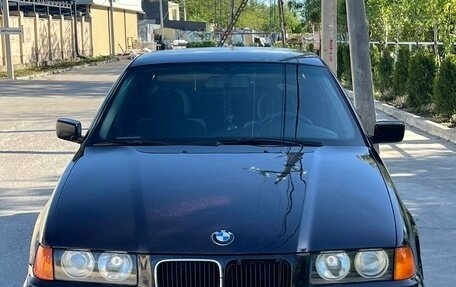 BMW 3 серия, 1992 год, 480 000 рублей, 1 фотография