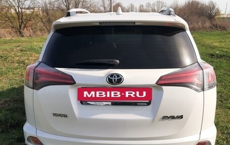 Toyota RAV4, 2016 год, 2 550 000 рублей, 4 фотография