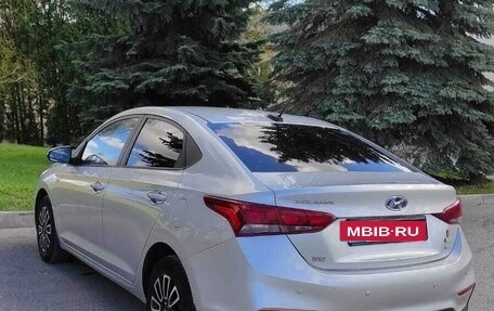 Hyundai Solaris II рестайлинг, 2018 год, 1 770 000 рублей, 3 фотография
