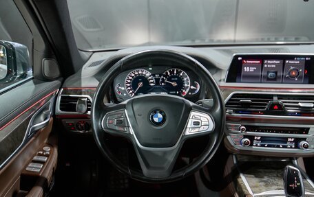 BMW 7 серия, 2018 год, 6 490 000 рублей, 11 фотография