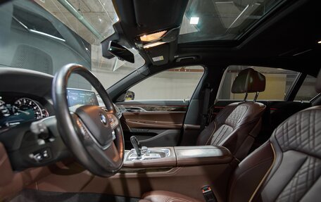 BMW 7 серия, 2018 год, 6 490 000 рублей, 18 фотография
