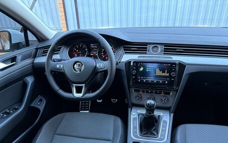 Volkswagen Passat B8 рестайлинг, 2016 год, 2 550 000 рублей, 31 фотография