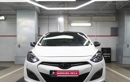 Hyundai i30 II рестайлинг, 2012 год, 1 090 000 рублей, 3 фотография