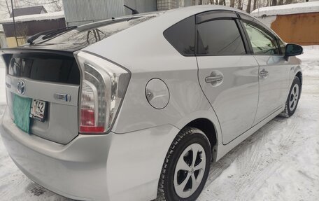 Toyota Prius, 2012 год, 1 290 000 рублей, 15 фотография