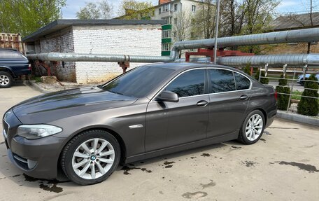 BMW 5 серия, 2012 год, 2 100 000 рублей, 2 фотография