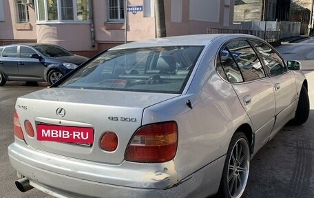Lexus GS II рестайлинг, 1998 год, 820 000 рублей, 3 фотография