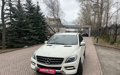 Mercedes-Benz M-Класс, 2012 год, 3 350 000 рублей, 2 фотография