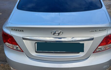 Hyundai Solaris II рестайлинг, 2013 год, 830 000 рублей, 2 фотография